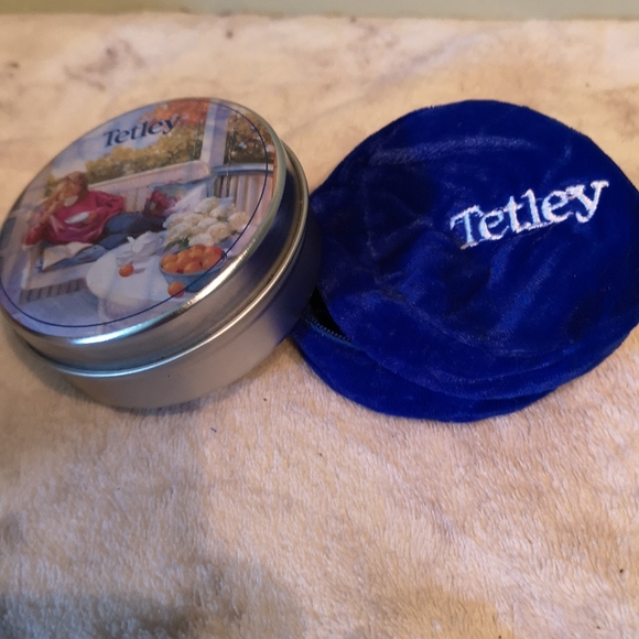 Tetly teas tea towel and tin - Picture 2 of 2